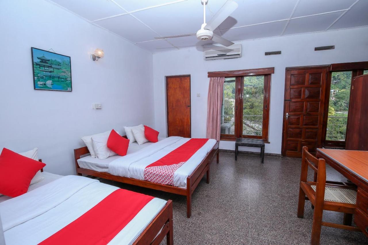 Oyo 436 Sandakelum Tourist Guest House Kandy Extérieur photo