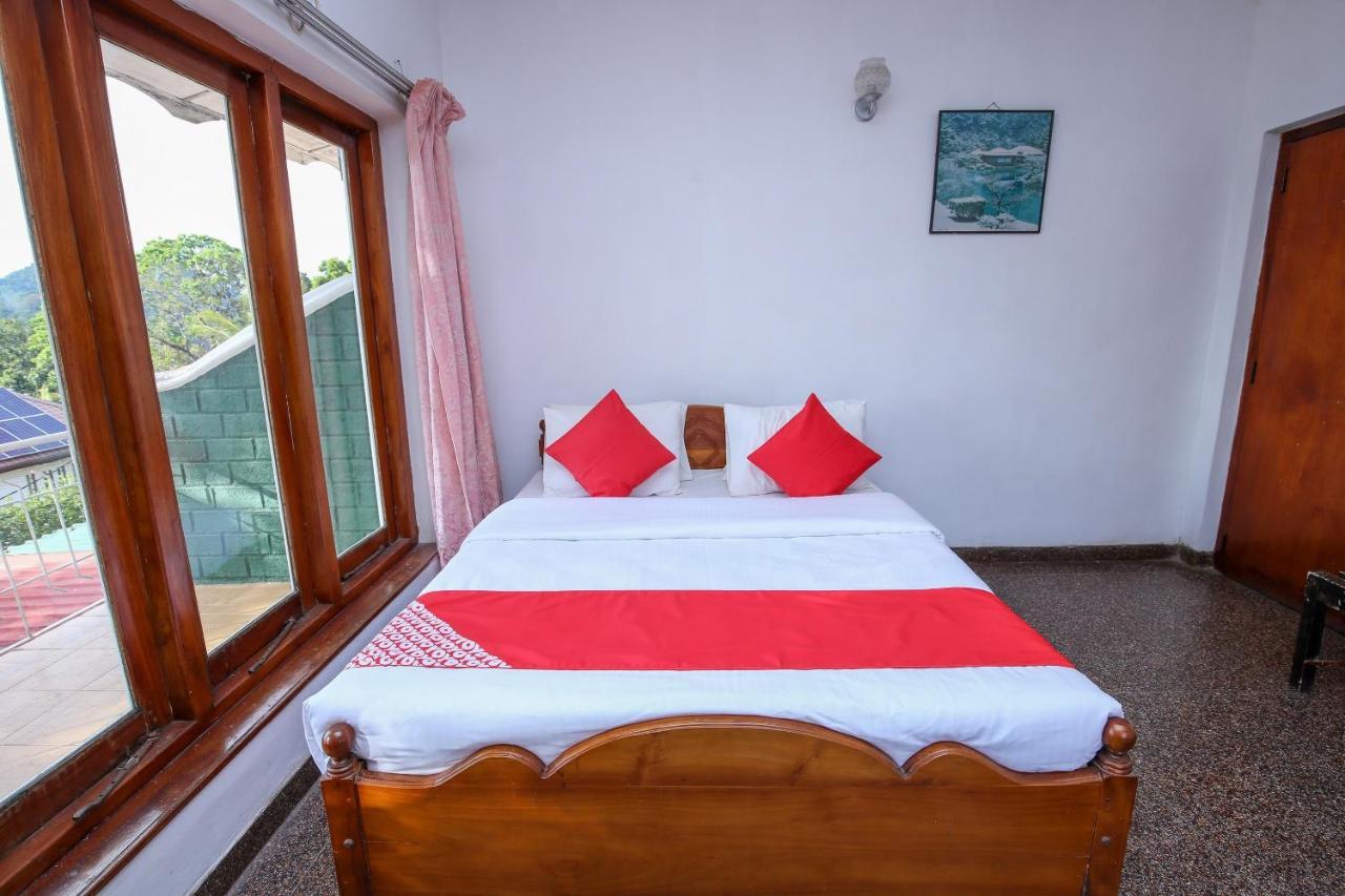 Oyo 436 Sandakelum Tourist Guest House Kandy Extérieur photo