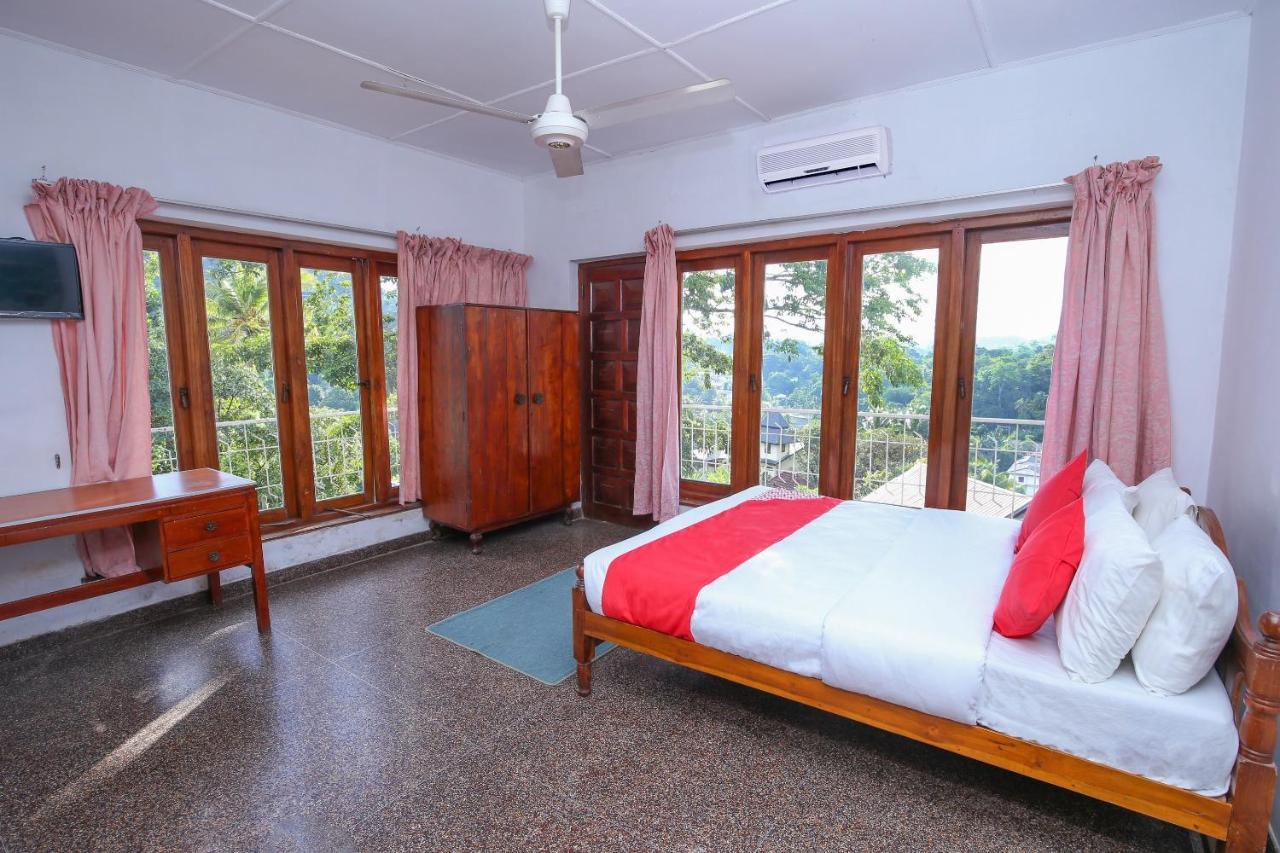 Oyo 436 Sandakelum Tourist Guest House Kandy Extérieur photo